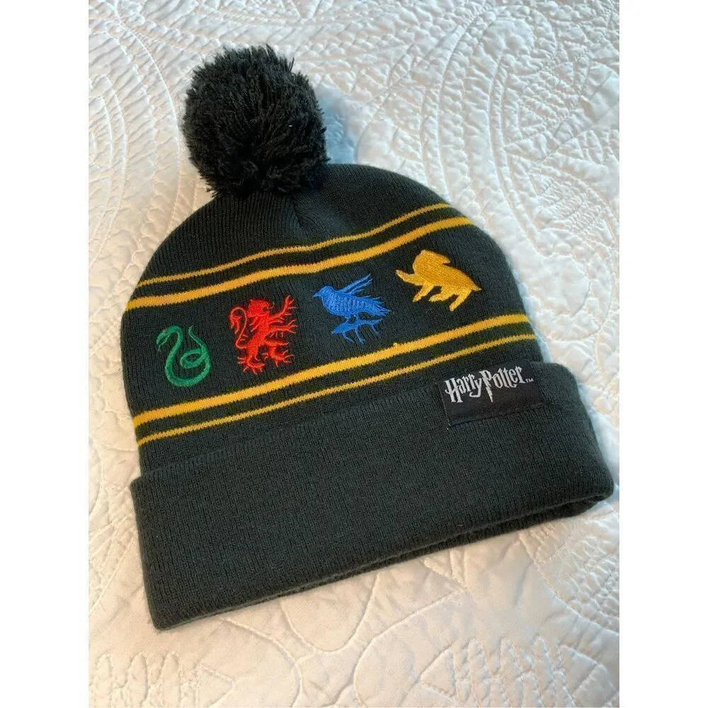 Hogwarts Harry Potter knit hat osfm unisex adult